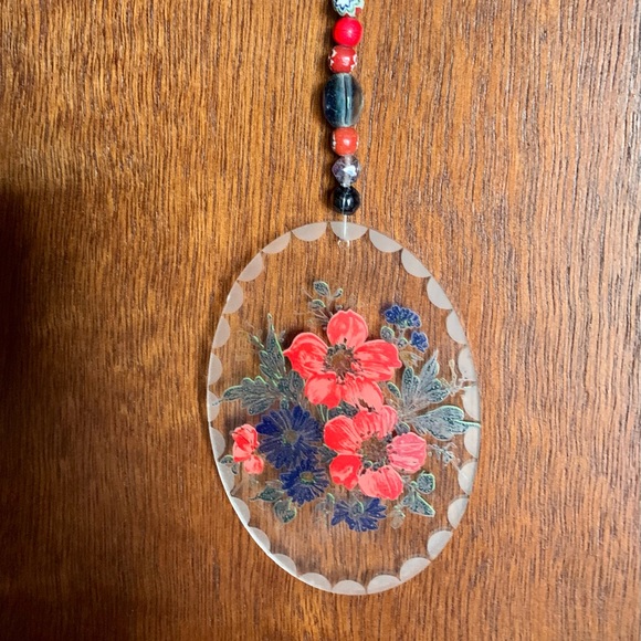 Poppies Blue Flowers Glass Vtg Sun Catcher & Beaded Strand Hanging Window Decor - Picture 4 of 10